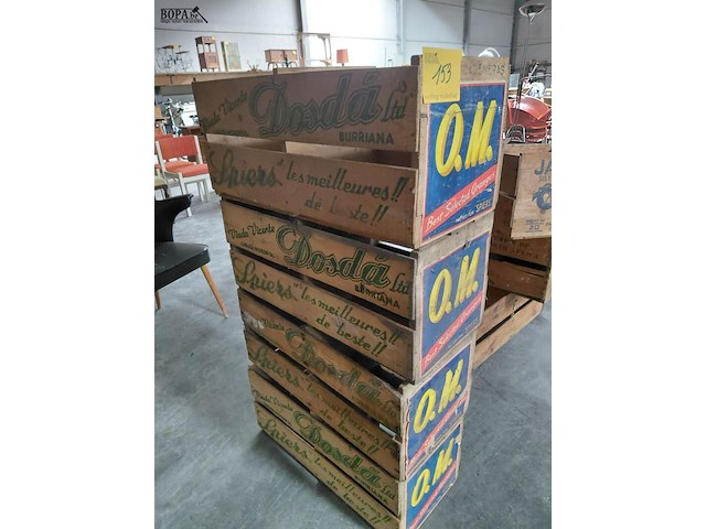 Lot 153 - vintage sinaasappelkratten in hout - 5 stuks - afbeelding 3 van  3