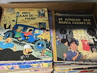 Lot 154 - doos vol diverse strips - afbeelding 2 van  4