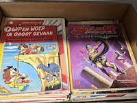 Lot 154 - doos vol diverse strips - afbeelding 3 van  4