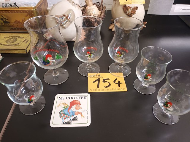 Lot 154 - la chouffe - afbeelding 1 van  3