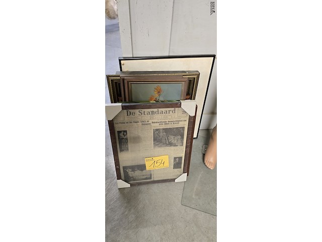 Lot 154 - lot diverse kaders 8 stuks - afbeelding 1 van  10