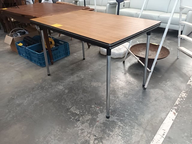 Lot 154 - retro formica eettafel - afbeelding 1 van  3