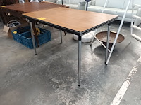 Lot 154 - retro formica eettafel - afbeelding 1 van  3