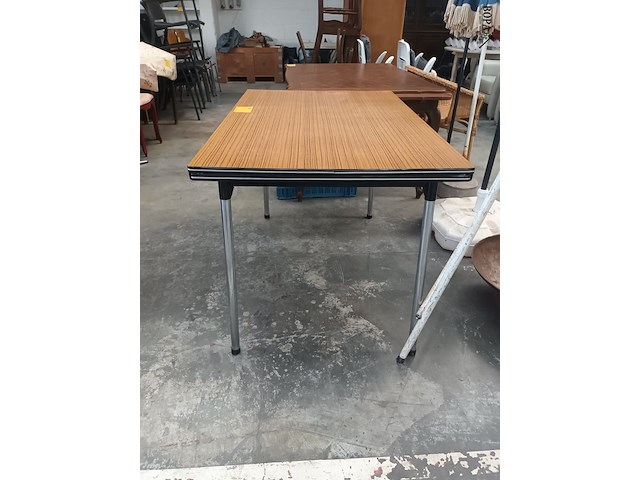 Lot 154 - retro formica eettafel - afbeelding 2 van  3