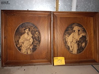 Lot 154 - tekeningen in houten kader. 2 stuks - afbeelding 1 van  5