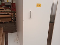Lot 154 - transportkar met inhoud