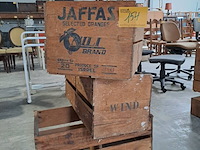 Lot 154 - vintage houten kratten - 3 stuks - afbeelding 1 van  3