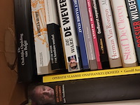 Lot 155 - boeken over politiek - afbeelding 2 van  4