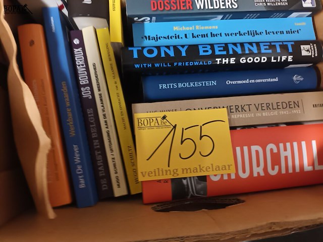 Lot 155 - boeken over politiek - afbeelding 4 van  4