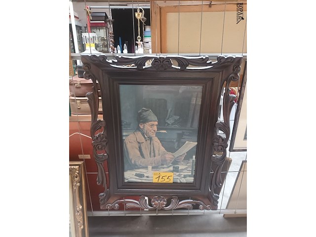 Lot 155 - kader man aan bureel - afbeelding 1 van  4