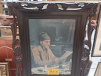 Lot 155 - kader man aan bureel - afbeelding 1 van  4