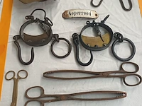 Lot 155 - oude instrumenten. 8 stuks