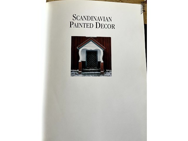 Lot 155 - scandinavian painted decor - afbeelding 2 van  7