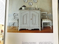 Lot 155 - scandinavian painted decor - afbeelding 4 van  7