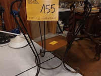 Lot 155 - vintage planten staander - afbeelding 2 van  3
