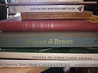 Lot 156 - boeken over tin. 8 stuks - afbeelding 2 van  2