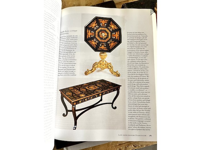 Lot 156 - furniture from rococ to art deco - afbeelding 4 van  7