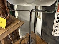 Lot 156 - vintage bankierslamp
