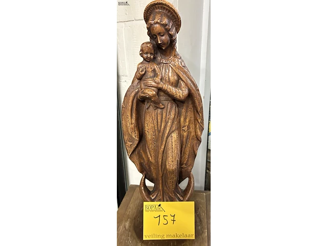 Lot 157 - art deco houten beeld van maria met kindje jezus - afbeelding 1 van  3