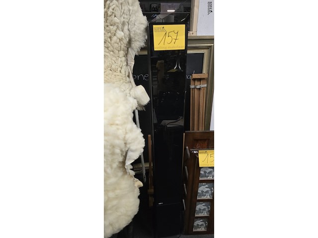 Lot 157 - cd houders 2 stuks - afbeelding 3 van  6