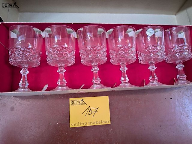 Lot 157 - glaswerk cristal d'arques - diamand - afbeelding 6 van  7