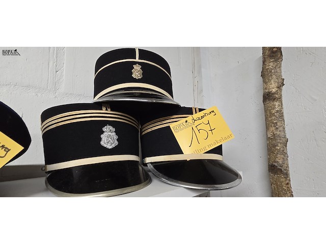 Lot 157 - luxemburg 3 kepies - afbeelding 1 van  4