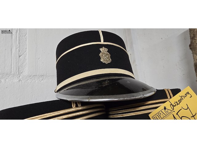 Lot 157 - luxemburg 3 kepies - afbeelding 3 van  4