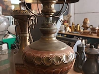 Lot 157 - vazen en lamp. 3 stuks - afbeelding 2 van  5
