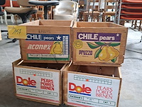 Lot 157 - vintage houten fruitkratten - 4 stuks - afbeelding 1 van  2