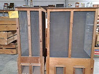 Lot 158 - bewaarbakken voor granen - 2 stuks - afbeelding 1 van  4