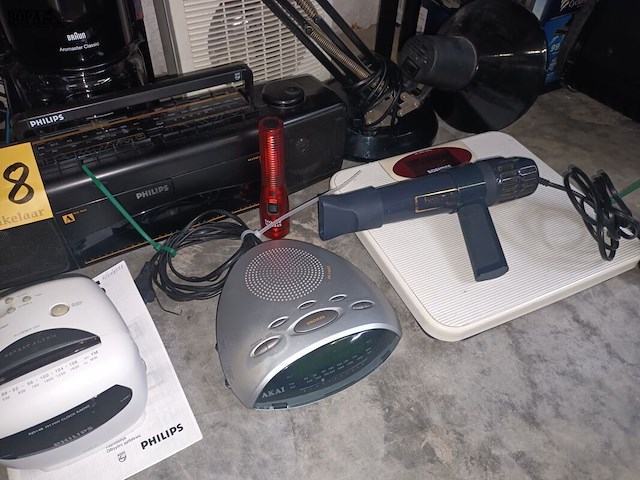 Lot 158 - huishoud elektro. 12 stuks - afbeelding 5 van  5