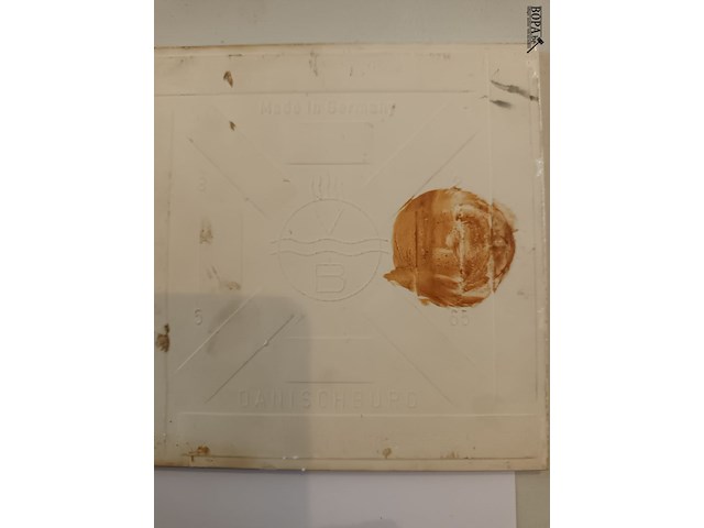 Lot 158 - militaire tegel - afbeelding 2 van  3