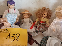 Lot 158 - porselein miniatuurpopjes. 20 stuks - afbeelding 5 van  5