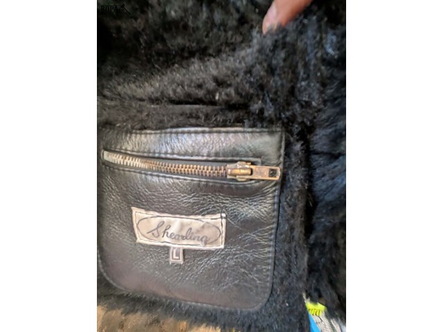 Lot 159 - kapstok vintage met 4 vellenjassen divers - afbeelding 6 van  7
