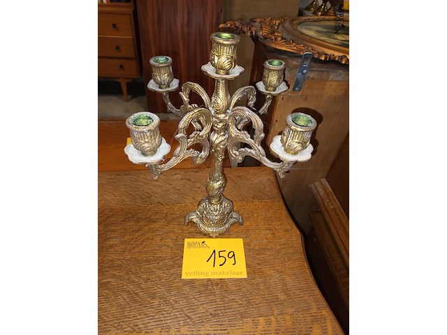 Lot 159 - koperen kandelaar - afbeelding 1 van  3