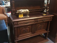Lot 16 - antieke kast