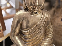 Lot 16 - boeddha goudkleurig in polyresin - afbeelding 1 van  2