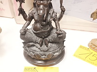 Lot 16 - bronze beeld ganesha
