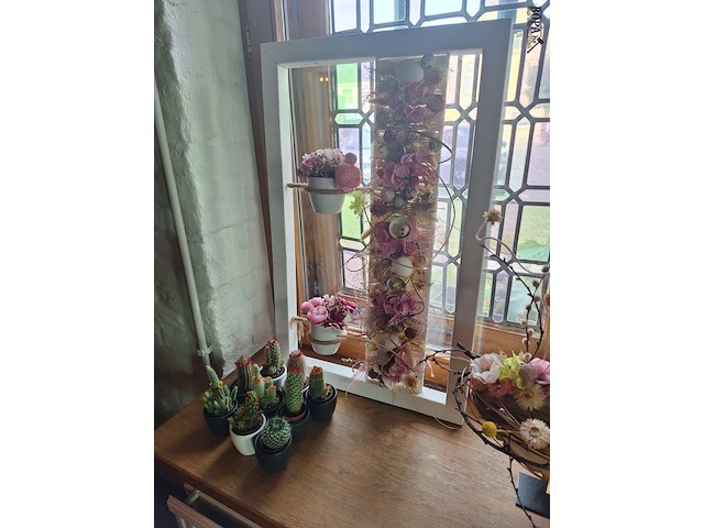 Lot 16 - florale decoratie. 13 stuks - afbeelding 3 van  4