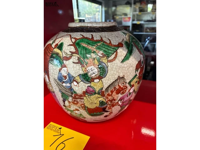 Lot 16 - geglazuurde chinese pot - afbeelding 1 van  4