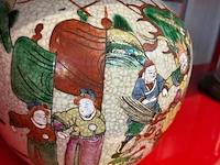 Lot 16 - geglazuurde chinese pot - afbeelding 3 van  4