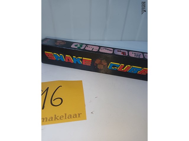 Lot 16 - kubus en snake cube. 3 stuks - afbeelding 2 van  4