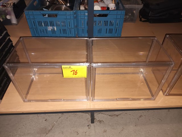 Lot 16 - kunststof opbergbox. 2 stuks - afbeelding 1 van  3
