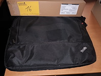 Lot 16 - lenovo thinkpad docking station en tas - afbeelding 3 van  3