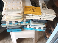 Lot 16 - opstapjes. 7 stuks - afbeelding 1 van  3