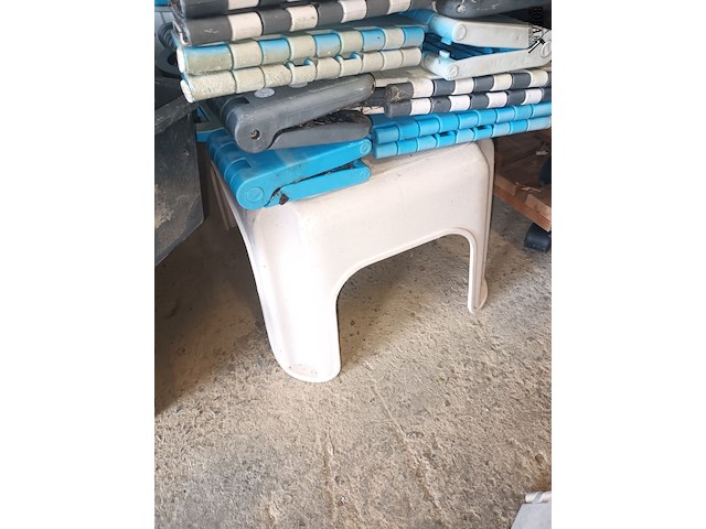 Lot 16 - opstapjes. 7 stuks - afbeelding 3 van  3