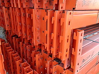 Lot 16 - palletstelling met 14 staanders - afbeelding 4 van  4