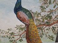 Lot 16 - schilderij op doek - pauw in klassieke tuin - afbeelding 2 van  3