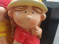 Lot 16 - tuinbeeld 2 kinderen - afbeelding 3 van  4