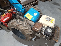 Lot 16 - tweewielige tractor met rotoreg - afbeelding 6 van  6
